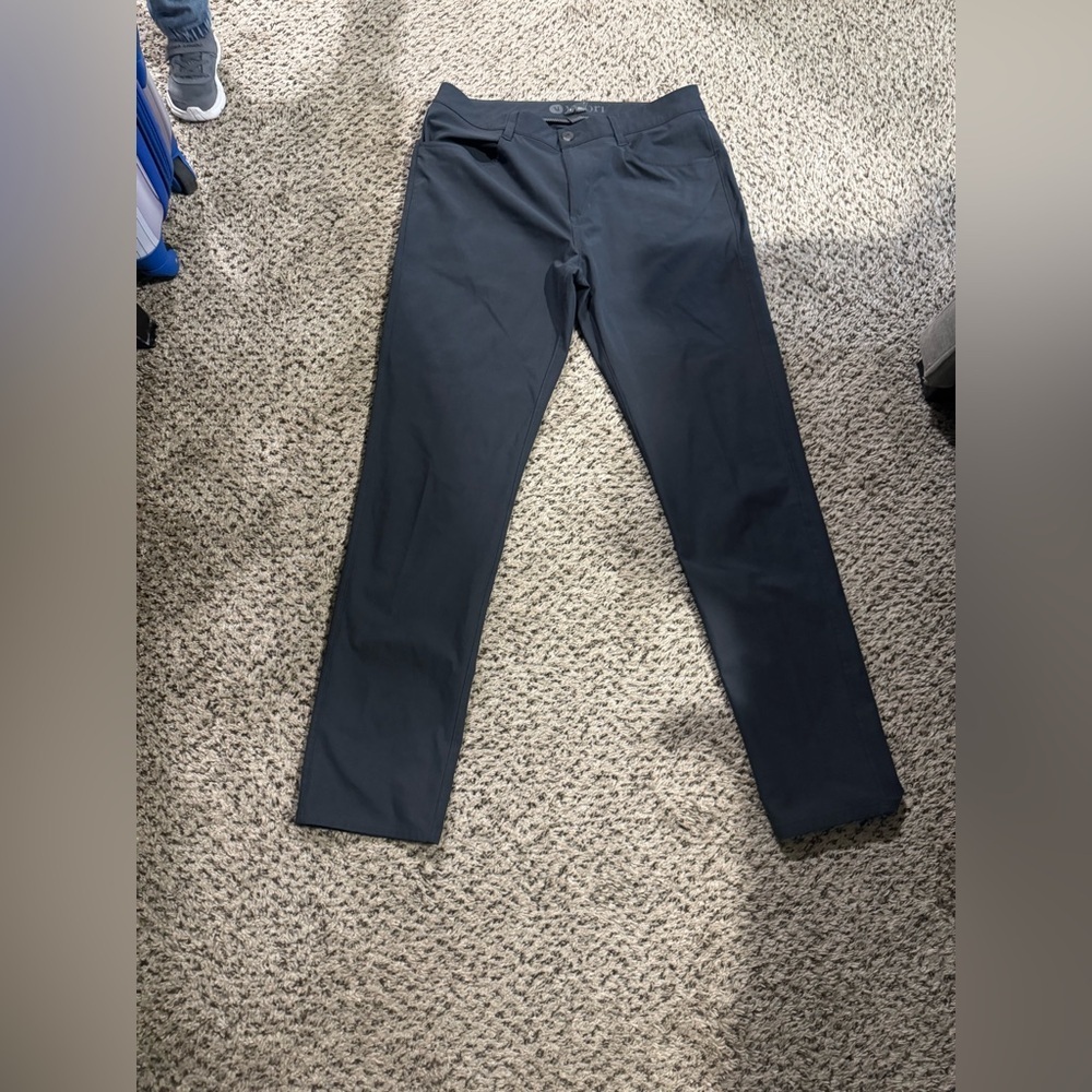 Vuori The Rise The Shine Men's Gray Casual Pants size 32 - Picture 3 of 15